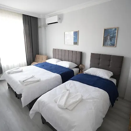 1min To Tram Stop With Elevator, Modern,spacious Apartment *
