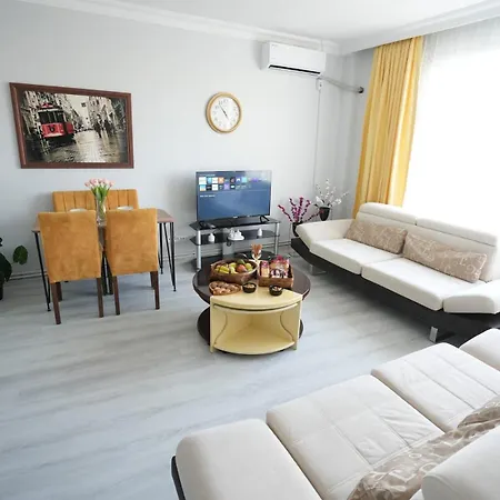 Apartment 1min To Tram Stop With Elevator, Modern,spacious *